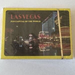 Las Vegas VTG Poker Size Playing Cards SEALED Deck Collectible Gambling Games